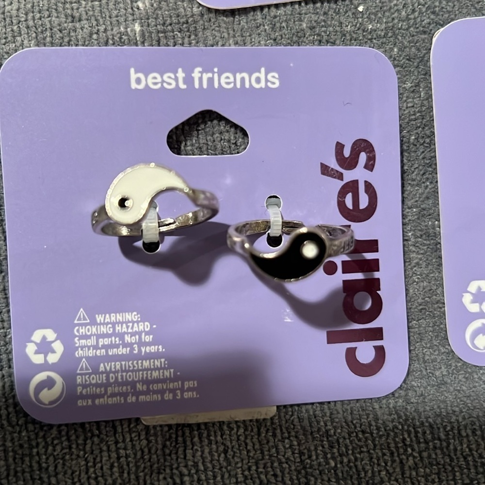 Claire's Best Friends Rings - Picture 2 of 7